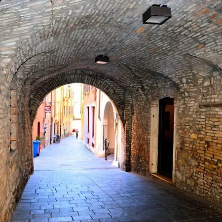 Desenzano Holidays アパート デセンツァーノ・デル・ガルダ